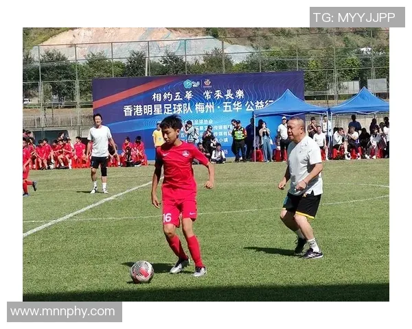 解析费城费城人队主场观众的嘘声如何成为客队球员最沉重的心理负担